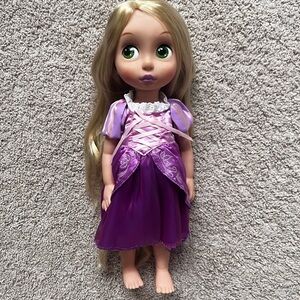 Disney Animated Collectors Raunzel Doll